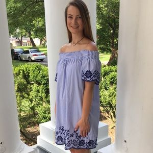 Meet your Posher, Caitlin